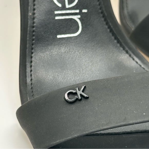 CALVIN KLEIN 9M Black Padded Goring Byrona Square Toe Sculpted Heel Slip On NWOT - Picture 4 of 11